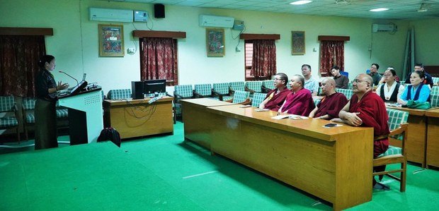 བོད་ཀྱི་གྲངས་འཛིན་དཔེ་མཛོད་ཀྱི་ལས་གཞིའི་སྐོར་གོ་རྟོགས་སྤེལ་བ། བོད་ཀྱི་གྲངས་འཛིན་དཔེ་མཛོད་ཀྱི་ལས་གཞིའི་སྐོར་གོ་རྟོགས་སྤེལ་བ།