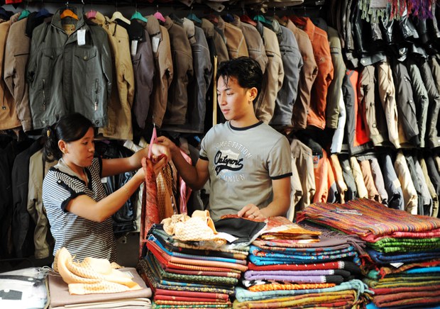 བོད་མིའི་ཁྲོམ་རྭ་སྒོ་རྒྱག་དགོས་པའི་ཞུ་སྙན།