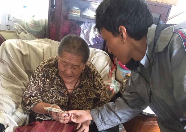 ཀིརྟི་རིན་པོ་ཆེ་མཆོག་གི་སྐུའི་འཁྲུངས་སྐར། ཀིརྟི་རིན་པོ་ཆེ་མཆོག་གི་སྐུའི་འཁྲུངས་སྐར།
