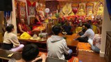 ཝན་ཁུ་ཝར་དགོན་སྡེ་ཉི་ཤུ་ལྷག་གིས་མཉམ་དུ་ལོ་རེར་ས་ག་ཟླ་བརྩི་སྲུང་གནང་བཞིན་པ།