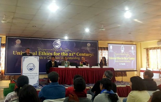 ཤིབ་ནཱ་ཌར་གཙུག་ལག་སློབ་གཉེར་ཁང་དུ་ཆོས་ལུགས་ལ་མ་བརྟེན་པའི་བཟང་སྤྱོད་སློབ་འཁྲིད་གནང་བ། ཤིབ་ནཱ་ཌར་གཙུག་ལག་སློབ་གཉེར་ཁང་དུ་ཆོས་ལུགས་ལ་མ་བརྟེན་པའི་བཟང་སྤྱོད་སློབ་འཁྲིད་གནང་བ།