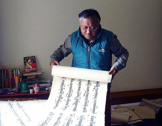 རྒྱ་གར་དང་བལ་ཡུལ་ནང་བོད་པའི་རིགས་བརྒྱུད་ཡིན་པའི་མི་རིགས་ཚོས་བོད་པའི་སྐད་ཡིག་ལ་དོ་སྣང་ཆེ་རུ་འགྲོ་བཞིན་པ། རྒྱ་གར་དང་བལ་ཡུལ་ནང་བོད་པའི་རིགས་བརྒྱུད་ཡིན་པའི་མི་རིགས་ཚོས་བོད་པའི་སྐད་ཡིག་ལ་དོ་སྣང་ཆེ་རུ་འགྲོ་བཞིན་པ།
