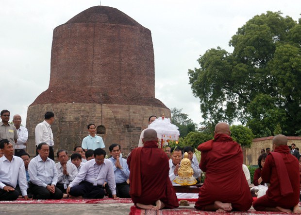གནས་མཆོག་ཝཱ་རཱ་ཎ་སཱི་དང་ཉེ་འཁོར་གྱི་གནས།