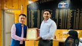 རྡ་ས་ས་གནས་འགོ་འཛིན་ལས་ཁུངས་དང་ཀང་ར་རྫོང་གི་ལས་ཁུངས་དབར་འབྲེལ་བ་གཟབ་མོ་ཡོད།
