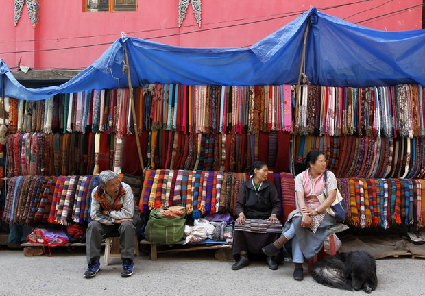 འདི་ལོ་གནམ་གཤིས་གྲངས་ངར་ཆེ་བའི་རྐྱེན་གྱིས་དགུན་ཚོང་གང་ལེགས་ཡོང་བཞིན་འདུག