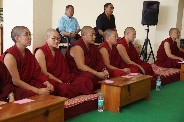 དགེ་བཤེས་མའི་ཆེད་འབད་བརྩོན་གནང་ཕྱོགས། དགེ་བཤེས་མའི་ཆེད་འབད་བརྩོན་གནང་ཕྱོགས།