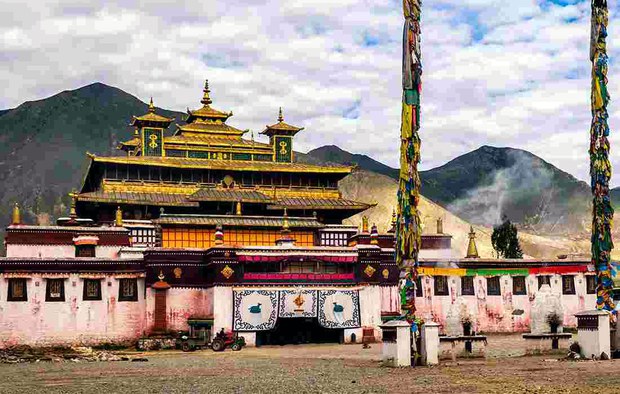 འཛམ་གླིང་སྤྱི་བསངས་ཉིན་མོ།