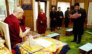 བོད་མི་མང་སྤྱི་འཐུས་ཀྱི་ཚོགས་གཙོ་སྤེན་པ་ཚེ་རིང་། བོད་མི་མང་སྤྱི་འཐུས་ཀྱི་ཚོགས་གཙོ་སྤེན་པ་ཚེ་རིང་།