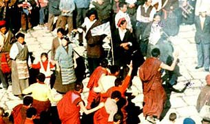 ལོ་ངོ་༢༥འཁོར་བའི་དུས་དྲན། ལོ་ངོ་༢༥འཁོར་བའི་དུས་དྲན།