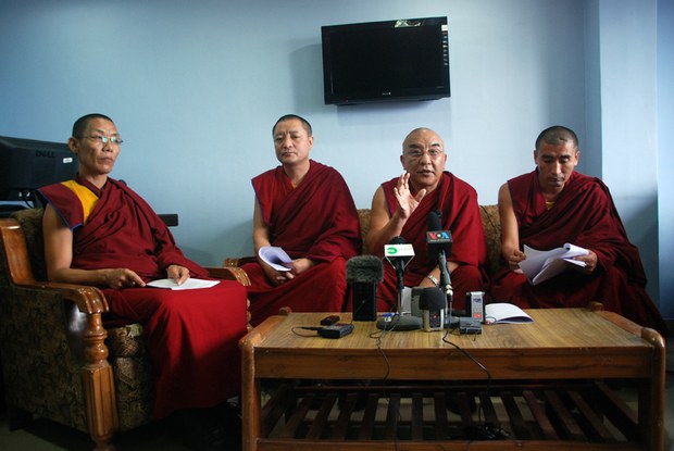 ཚན་རིག་དང་ལྟ་གྲུབ་ཀུན་བཏུས། ཚན་རིག་དང་ལྟ་གྲུབ་ཀུན་བཏུས།