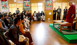 ༸གོང་ས་མཆོག་གིས་བོད་མིའི་ཆེད་ལས་མི་སྣར་བཀའ་སློབ། ༸གོང་ས་མཆོག་གིས་བོད་མིའི་ཆེད་ལས་མི་སྣར་བཀའ་སློབ།