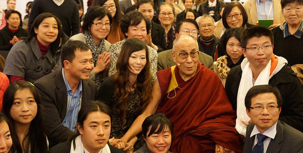 ༸གོང་ས་མཆོག་ནས་ཨོ་སི་ཊེ་ལི་ཡའི་ནང་རྒྱ་རིགས་དང་མཇལ་མོལ། ༸གོང་ས་མཆོག་ནས་ཨོ་སི་ཊེ་ལི་ཡའི་ནང་རྒྱ་རིགས་དང་མཇལ་མོལ།