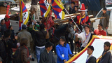 སྐུ་ཕྲེང་༡༣མཆོག་ནས་རང་བཙན་གསལ་བསྒྲགས་གནང་སྟེ་ལོ་༡༠༠།
