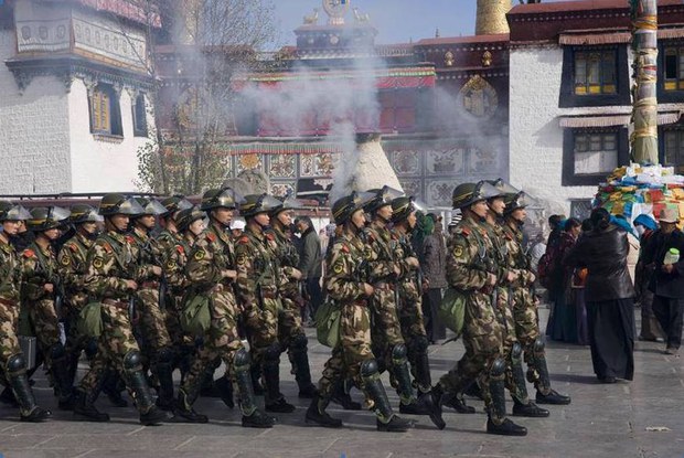 ལོ་ངོ་བཅུའི་རྗེས་༢༠༠༨ལོའི་ས་བྱི་ཞི་རྒོལ་ལ་ཕྱིར་དྲན།