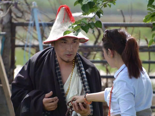 ཨ་རྒྱ་རྒྱ་ལགས་བསྐྱར་དུ་འཛིན་བཟུང་བྱས་འདུག ཨ་རྒྱ་རྒྱ་ལགས་བསྐྱར་དུ་འཛིན་བཟུང་བྱས་འདུག