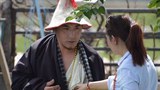 ཨ་རྒྱ་རྒྱ་ལགས་བསྐྱར་དུ་འཛིན་བཟུང་བྱས་འདུག
