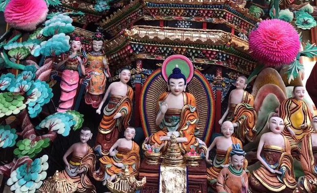 རྗེ་སྐུ་འབུམ་དགོན་པའི་མེ་ཏོག་མཆོད་མཇལ་གཏོང་རྒྱུ་མིན་པའི་གསལ་བསྒྲགས།