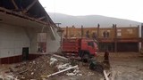 བྲག་འགོ་རྫོང་དུ་སྟོན་པའི་སྐུ་བརྙན་ཆེ་ཤོས་ཤིག་གཏོར་བཤིག་བཏང་བ།
