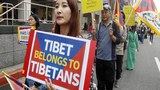 བོད་ཟེར་བའི་མིང་ཚིག་དེ་ཡང་རྐུ་འཁྱེར་བྱེད་བཞིན་ཡིན་པ།
