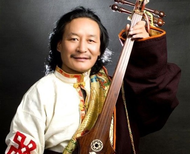 རྒྱ་ནག་གིས་བོད་ཀྱི་གླུ་གཞས་སྒྱུ་རྩལ་ཉམས་རྒུད་དུ་གཏོང་བ། རྒྱ་ནག་གིས་བོད་ཀྱི་གླུ་གཞས་སྒྱུ་རྩལ་ཉམས་རྒུད་དུ་གཏོང་བ།