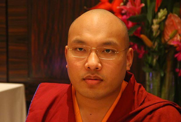 བདུད་བྷེ་སྐུ་ཚེ་འཕེན་པར་རྫོགས་པར་ཀརྨ་པ་མཆོག་ནས་ཐུགས་སྨོན། བདུད་བྷེ་སྐུ་ཚེ་འཕེན་པར་རྫོགས་པར་ཀརྨ་པ་མཆོག་ནས་ཐུགས་སྨོན།