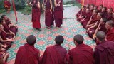  དཀར་མཛེས་སུ་བཙུན་མའི་འཇང་དགུན་ཆོས་ཐེངས་དྲུག་པ་ཚོགས་གནང་ཡོད་པ།