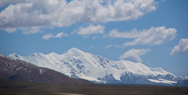 གཏེར་ཁ་བརྔོག་འདོན་གྱི་དོན་རྐྱེན་ཨ་མྱེ་རྨ་ཆེན་ཁུལ་གྱི་ཁོར་ཡུག་ལ་ཤུགས་རྐྱེན་ཇི་བྱུང་།