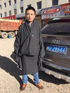 གངས་སྲོལ་རྒྱུན་རིག་གནས་ཞབས་ཞུ་ཚོཊ་པ་ཆེད་འཛུཊ་མཁན་སློབ་མ་རྡོ་རྗེ་རིན་ཆེན།