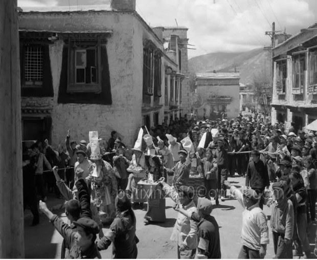རིག་གནས་གསར་བརྗེའི་སྐབས་ཀྱི་འཐབ་འཛིང་སྐོར།
