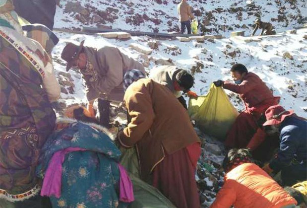 ཁོར་ཡུག་སྲུང་སྐྱོབ། ཁོར་ཡུག་སྲུང་སྐྱོབ།