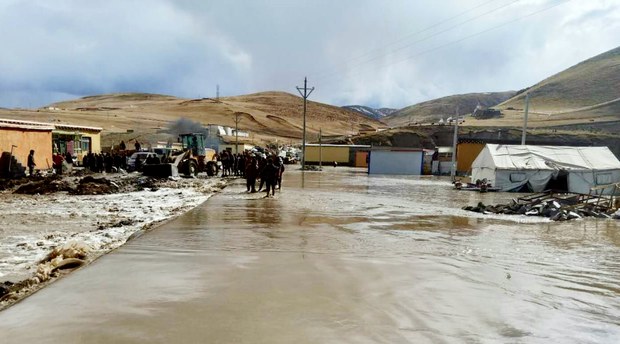 བོད་ནང་རྫ་ཆུ་རྒྱས་པའི་རྐྱེན་གྱིས་སེར་ཤུལ་རྫོང་ཀ་བཞི་ཤང་སོགས་ཀྱི་བོད་མིར་དཀའ་ངལ་འཕྲད་བཞིན་པ། བོད་ནང་རྫ་ཆུ་རྒྱས་པའི་རྐྱེན་གྱིས་སེར་ཤུལ་རྫོང་ཀ་བཞི་ཤང་སོགས་ཀྱི་བོད་མིར་དཀའ་ངལ་འཕྲད་བཞིན་པ།