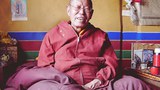 གཙུག་ལག་ཁང་གི་དགེ་འདུན་པ་ཞིག་ལ་བཅར་འདྲི་ཞུས་པ།   