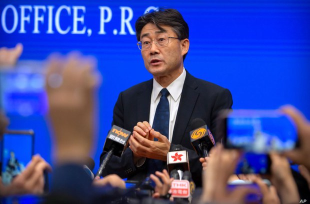 བོད་ནང་བཙན་དབང་འོག་འགོག་ཁབ་རྒྱག་བཞིན་པ། བོད་ནང་བཙན་དབང་འོག་འགོག་ཁབ་རྒྱག་བཞིན་པ།