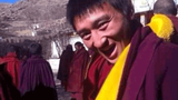 རྔ་བ་ཀིརྟི་དགོན་པའི་གྲྭ་བློ་བཟལ་དཔལ་ལྡན་གྱི་རང་ལུས་མེར་སྲེག་བཏང་འདུག