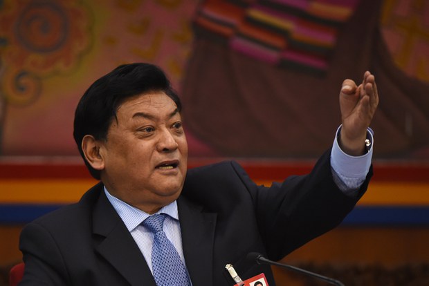 དྲག་རྩུབ་ཀྱི་ཁྲིམས་ལུགས་ལག་བསྟར་བྱེད་མཁན་པདྨ་འཕྲིན་ལས།