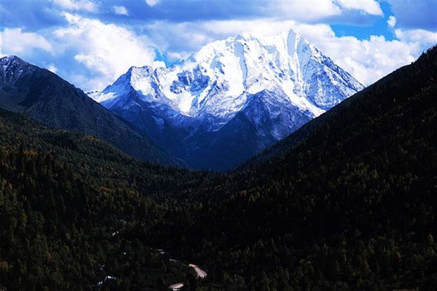 ཀོང་པོ་བོན་རིའི་ངོ་སྤྲོད།