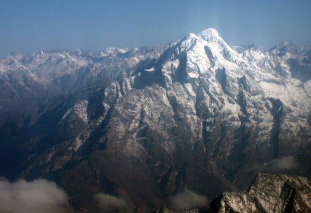 བོད་མཐོ་སྒང་གི་ཁོར་ཡུག་ལ་ཉེན་ཚབས་ཇི་ཆགས།
