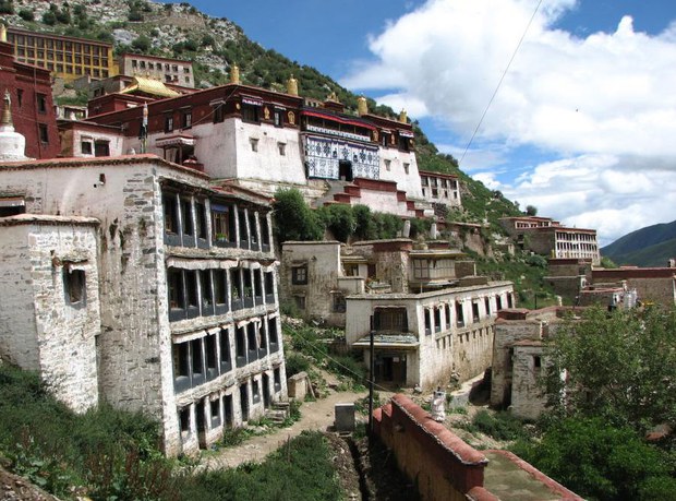 སེ་འབྲས་དགའ་གསུམ་གྱི་ཉམས་གསོ།