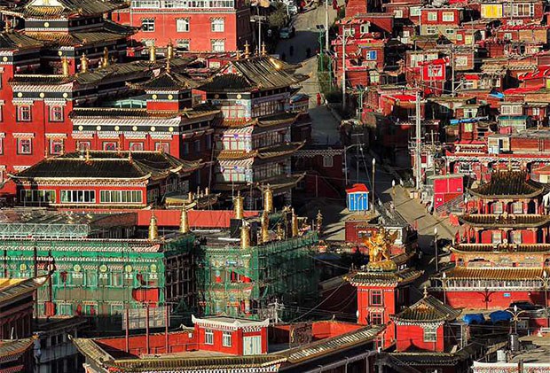 ཆགས་འཇིག་གི་ཉེན་ཁ་འཕྲད་བཞིན་པའི་བླ་རུང་ཆོས་སྒར། ཆགས་འཇིག་གི་ཉེན་ཁ་འཕྲད་བཞིན་པའི་བླ་རུང་ཆོས་སྒར།