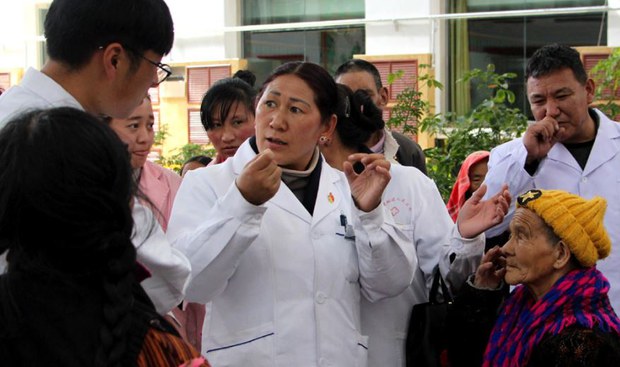 བོད་ནང་དུ་རྒྱ་རིགས་བརྒྱ་ཕྲག་མང་པོར་ལས་གནས་མཁོ་སྤྲོད་བྱེད་བཞིན་པ།