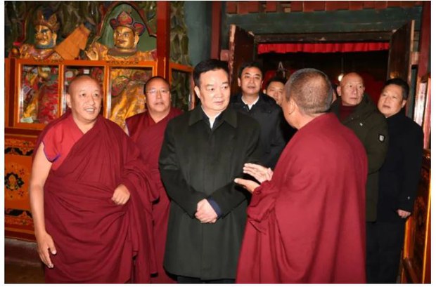 ལྷ་སའི་སེ་ར་འབྲས་སྤུངས་གཉིས་ནང་ཞི་ཅིན་ཕིན་གྱི་ཆོས་ལུགས་དགོངས་དོན་གྱི་དྲིལ་བསྒྲགས་སྤེལ་བཞིན་པའི་སྐོར།