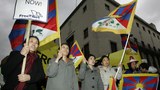 རྒྱ་གཞུང་ནས་བོད་ཀྱི་བུད་མེད་ཆབ་སྲིད་བཙོན་པའི་ཐོག་སྡུག་སྦྱོང་།