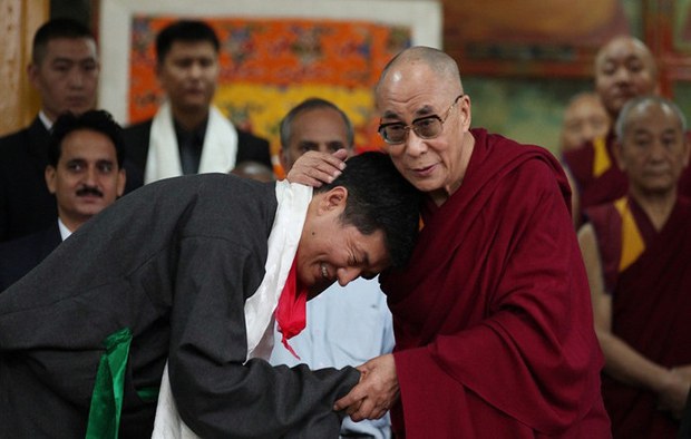 ཆབ་སྲིད་ཀྱི་སྐུ་དབང་སྲིད་སྐྱོང་ལ་རྩིས་སྤྲོད་གནང་བ། ཆབ་སྲིད་ཀྱི་སྐུ་དབང་སྲིད་སྐྱོང་ལ་རྩིས་སྤྲོད་གནང་བ།