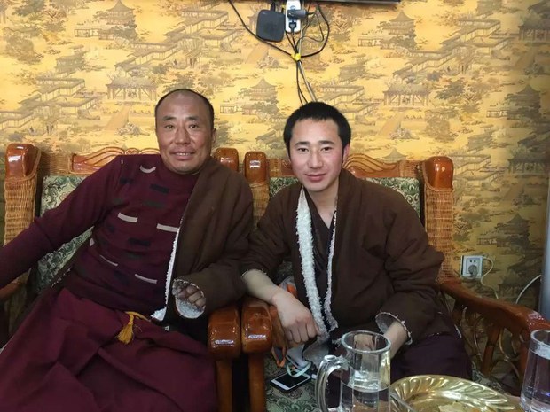 རྒྱ་གཞུང་ཉེན་རྟོག་པས་དོན་མེད་འཛིན་བཟུང་དང་རྡུང་རྡེག་བཏང་ཡོད་པ། རྒྱ་གཞུང་ཉེན་རྟོག་པས་དོན་མེད་འཛིན་བཟུང་དང་རྡུང་རྡེག་བཏང་ཡོད་པ།