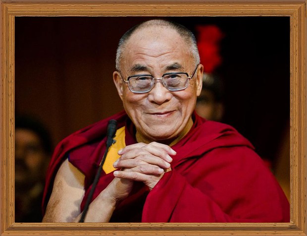 རྔ་བ་རྫོང་ཐོག་དུ་བུད་མེད་ཅིག་འཛིན་བཟུང་བྱས་འདུག རྔ་བ་རྫོང་ཐོག་དུ་བུད་མེད་ཅིག་འཛིན་བཟུང་བྱས་འདུག