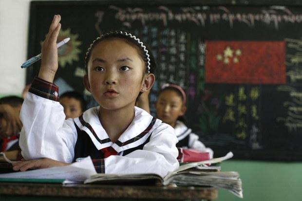 བོད་ནང་དུ་རྒྱ་མིན་བོད་མིན་གྱི་མི་རབས་ཞིག་འཚར་ལོངས་ཡོང་བཞིན་པ།