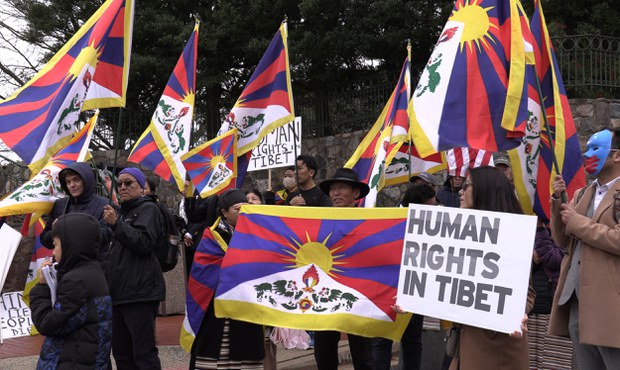 སུད་སི་དང་ཁེ་ན་ཌ་དེ་བཞིན་ཨ་རི་བཅས་ཀྱི་ནང་གསུམ་བཅུའི་དུས་དྲན་སྲུང་བརྩི། སུད་སི་དང་ཁེ་ན་ཌ་དེ་བཞིན་ཨ་རི་བཅས་ཀྱི་ནང་གསུམ་བཅུའི་དུས་དྲན་སྲུང་བརྩི།