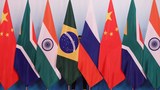 BRICS ཞེས་པའི་རྒྱལ་ཁབ་ལྔའི་ལྷན་ཚོགས་ནང་ཚོགས་མི་རྒྱལ་ཁབ་གསར་པ་དྲུག་གསར་འཇུག་བྱས་ཡོད་པ།