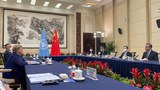 འགྲོ་བ་མིའི་ཐོབ་ཐང་ལྷན ཁང་གི་ངོ་བོ་དང་མཚུངས་པའི་ཕྱག་ལས་གནང་གི་མེད་པའི་སྐྱོན་བརྗོད།