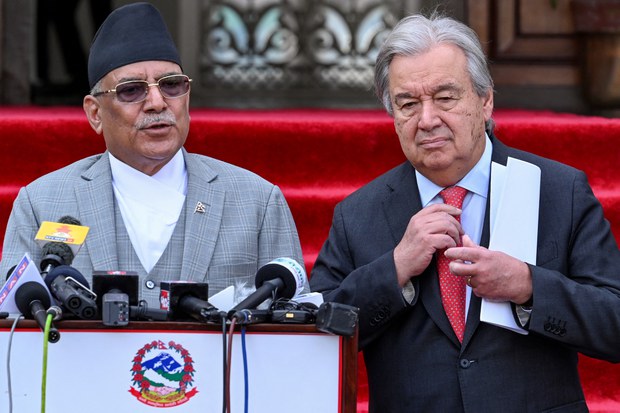 བལ་ཡུལ་གྱི་མའོ་དྲག་སྤྱོད་ཤོག་ཁག་དང་འབྲེལ་བའི་དཀའ་རྙོག་མུ་མཐུད་ནས་ལྷག་བསྡད་ཡོད།
